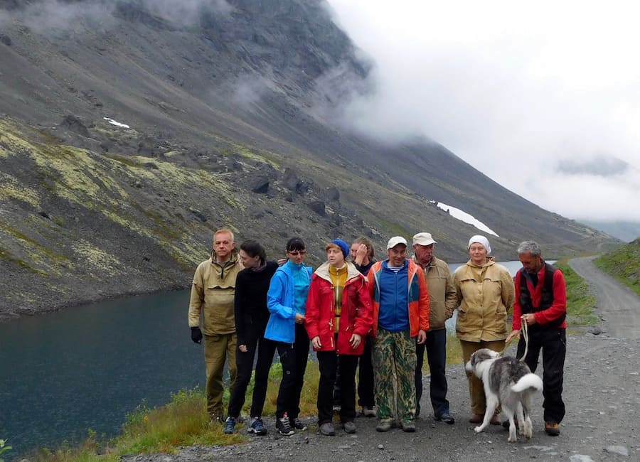 Участники геолого-минералогической экскурсии на перевале Кукисвум